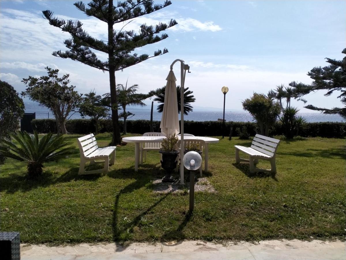 Villa Sullo Stretto Sant'Agata  Eksteriør bilde