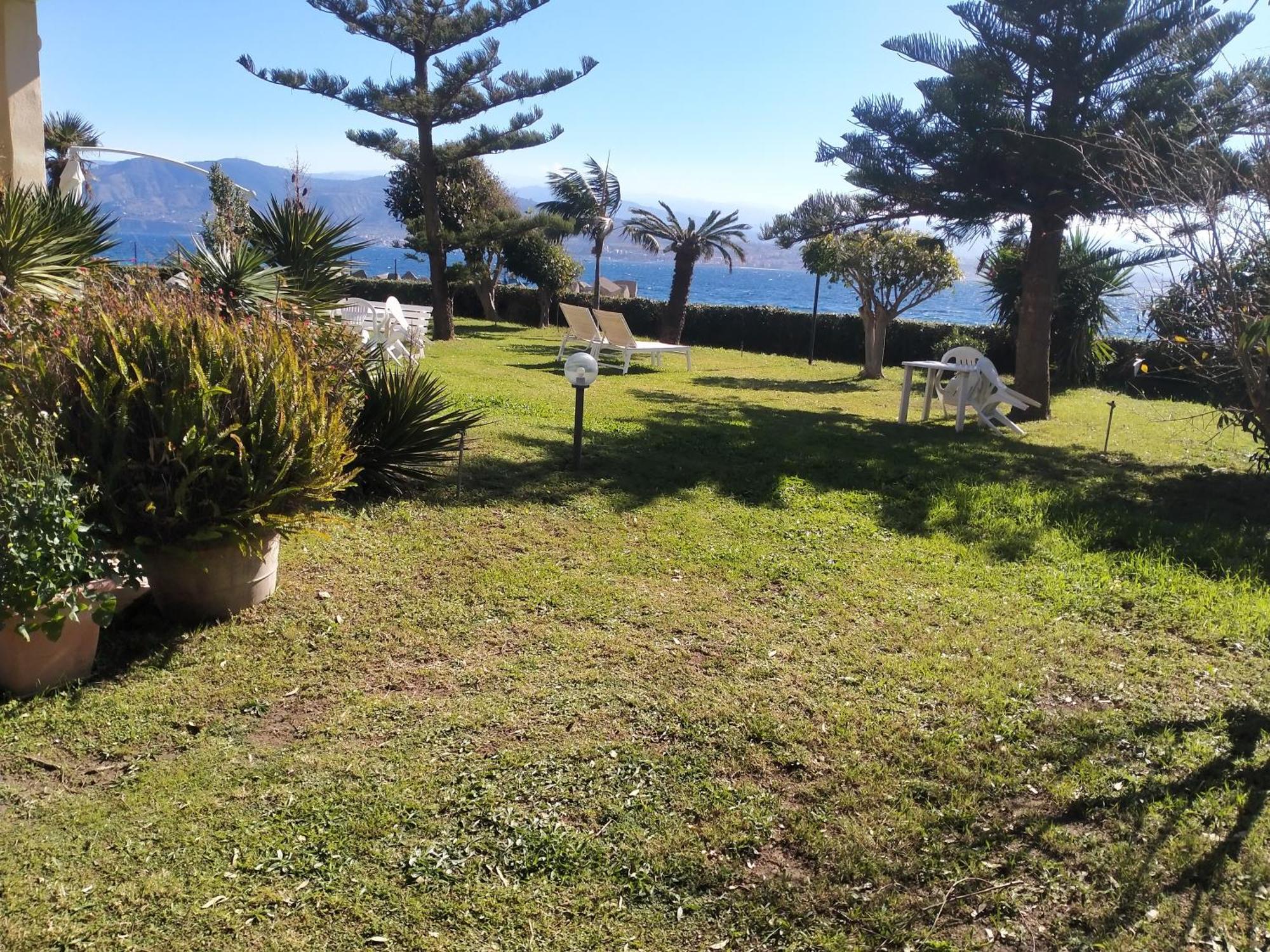 Villa Sullo Stretto Sant'Agata  Eksteriør bilde