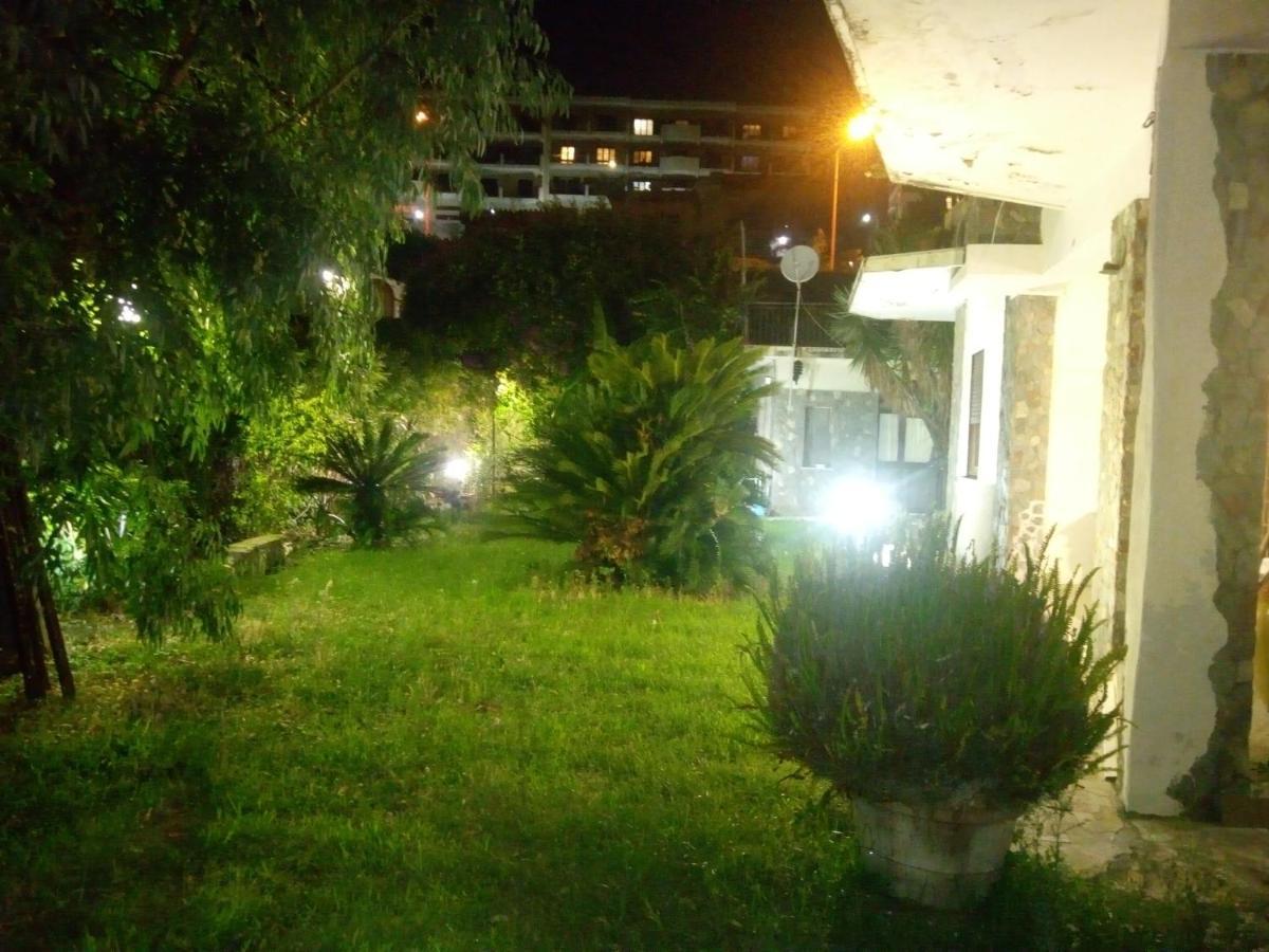 Villa Sullo Stretto Sant'Agata  Eksteriør bilde