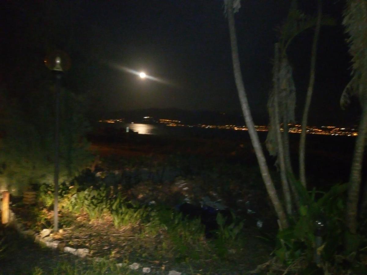 Villa Sullo Stretto Sant'Agata  Eksteriør bilde